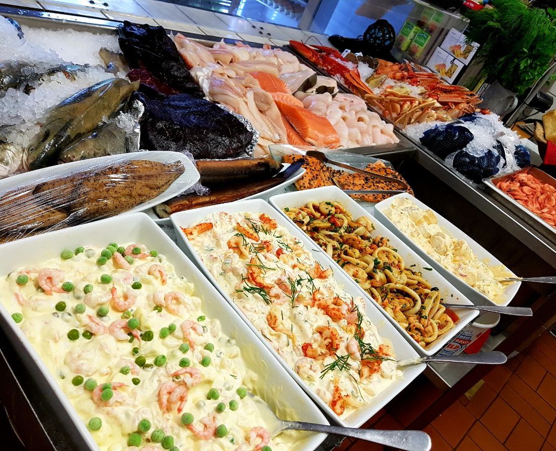 Delikatesser i fiskedisk